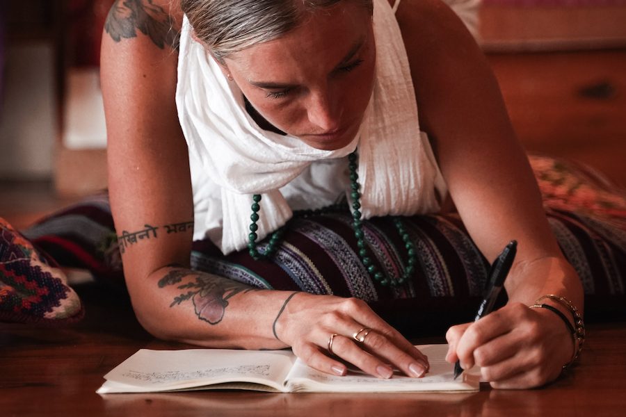 East West YTT 10.2021